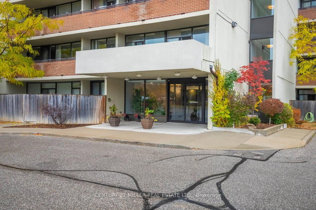 405 - 2301 Derry Road W