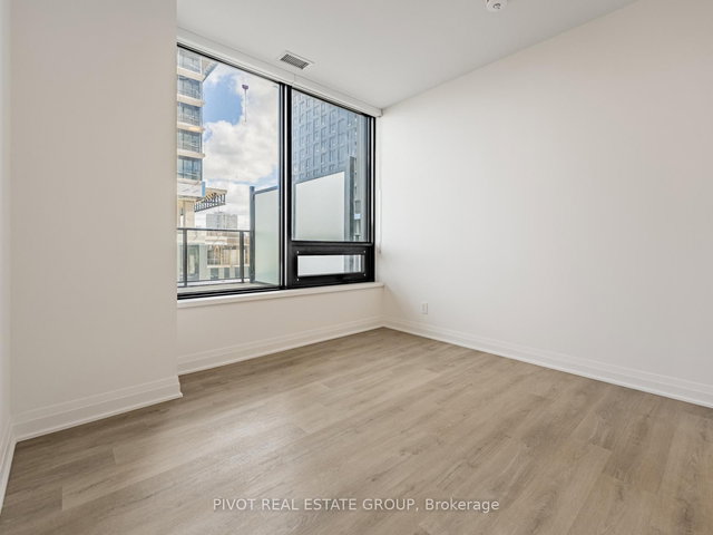 603 - 4023 The Exchange