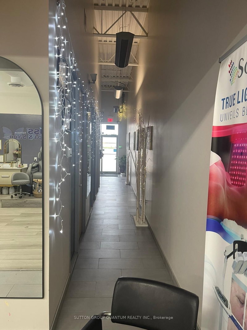 Unit 10 - 1 QUEENSGATE Blvd, Caledon, L7E 2X9 | Image 2