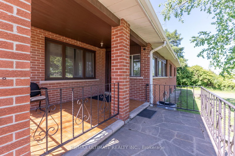 4026 Ebenezer Rd, Brampton, L6P 0S1 | Image 2