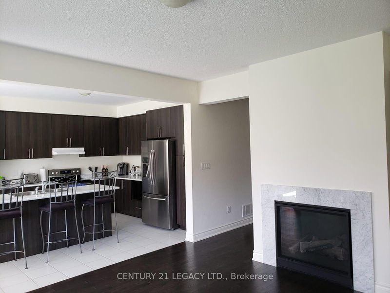 16 Mussle white Rd, Brampton, L6Y 0E3 | Image 3