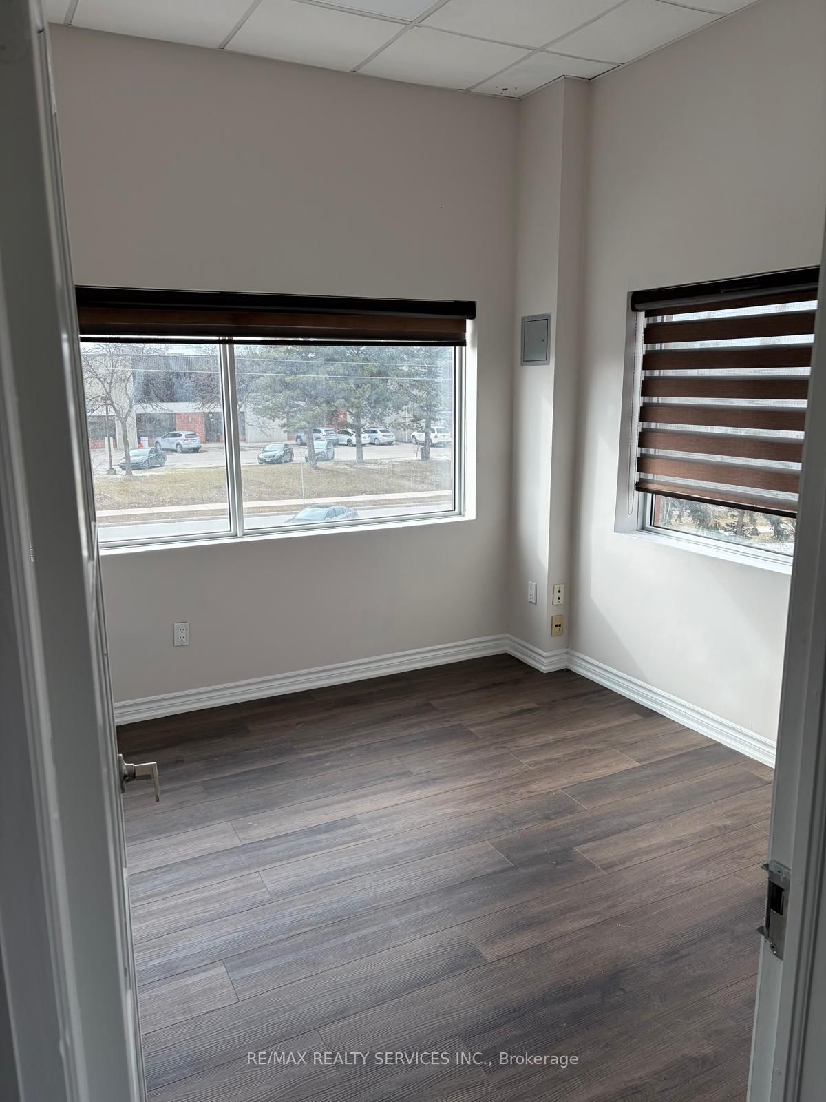 19 Woodbine Downs Boulevard, Unit 216 - Photo 8