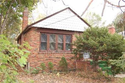 Detached House sold at 39 Loyalist Road, Toronto, Ontario, M9A3P2 - Kingsway South - MLS: W1250023