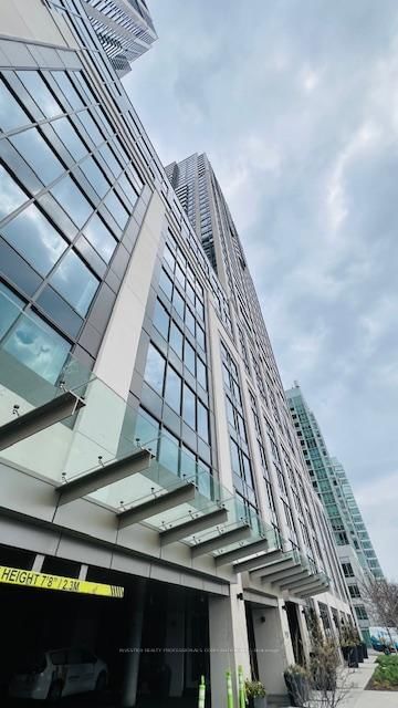 2612 - 1928 Lakeshore Blvd W, Toronto, M6S 1A1 | Image 2