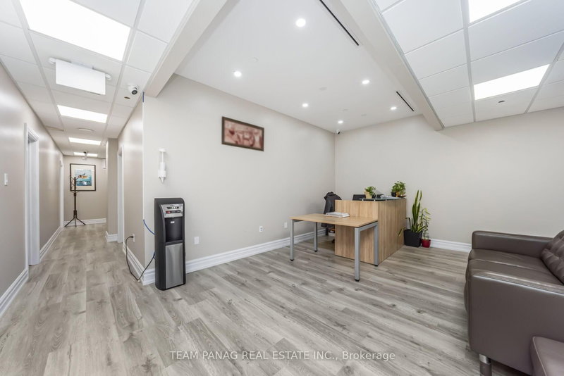 214 - 2 Automatic Rd, Brampton, L6S 6K8 | Image 3