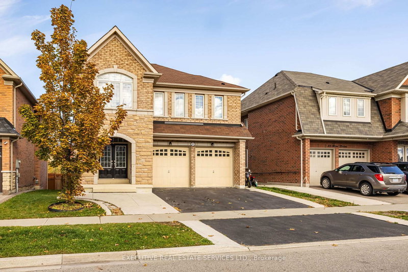 37 Ross Dr, Brampton, L6R 3S7 | Image 3