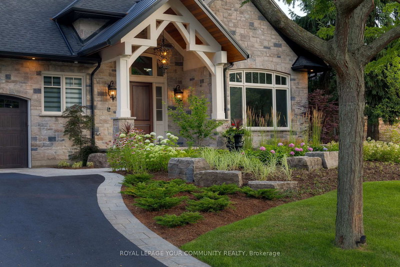 1551 Warland Rd, Oakville, L6L 1N4 | Image 2