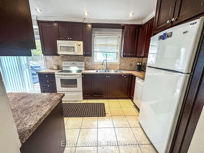 3072 Patrick Crescent — photo 3