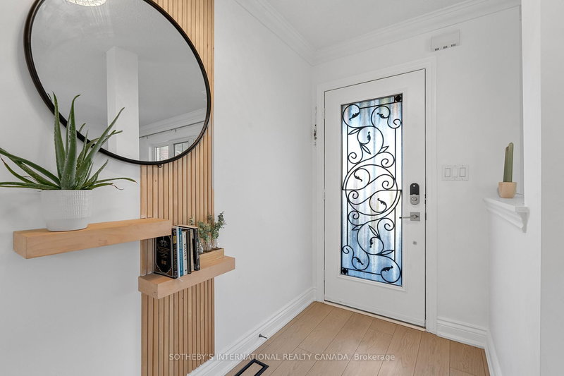 2182 Meadowglen Dr, Oakville, L6M 4C9 | Image 3