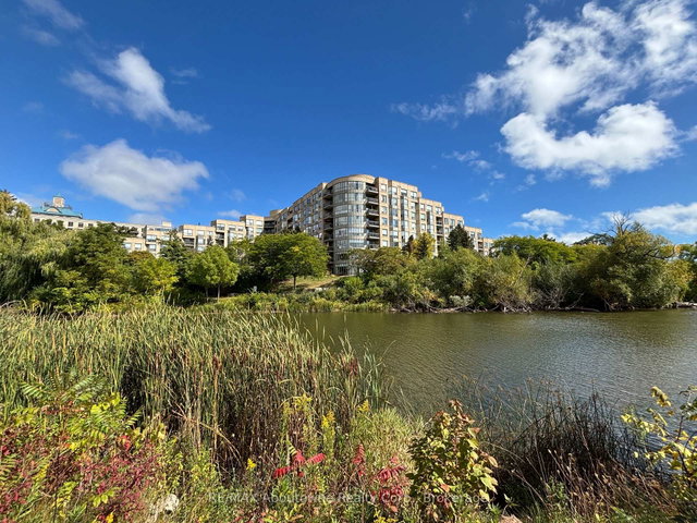 406 - 2511 Lakeshore Road W