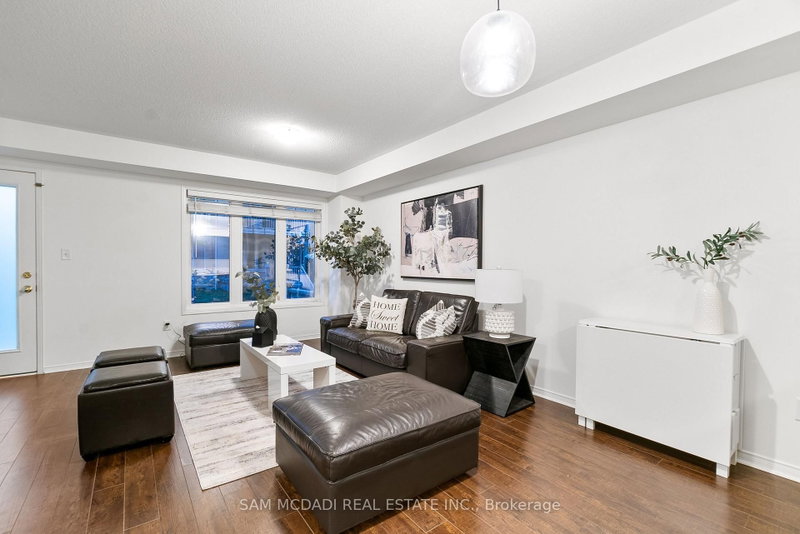 3250 Bentley Mississauga,ON L5M 0P7 — Photo 9