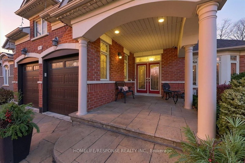 17 Mcnutt St, Brampton, L6Y 5L3 | Image 3