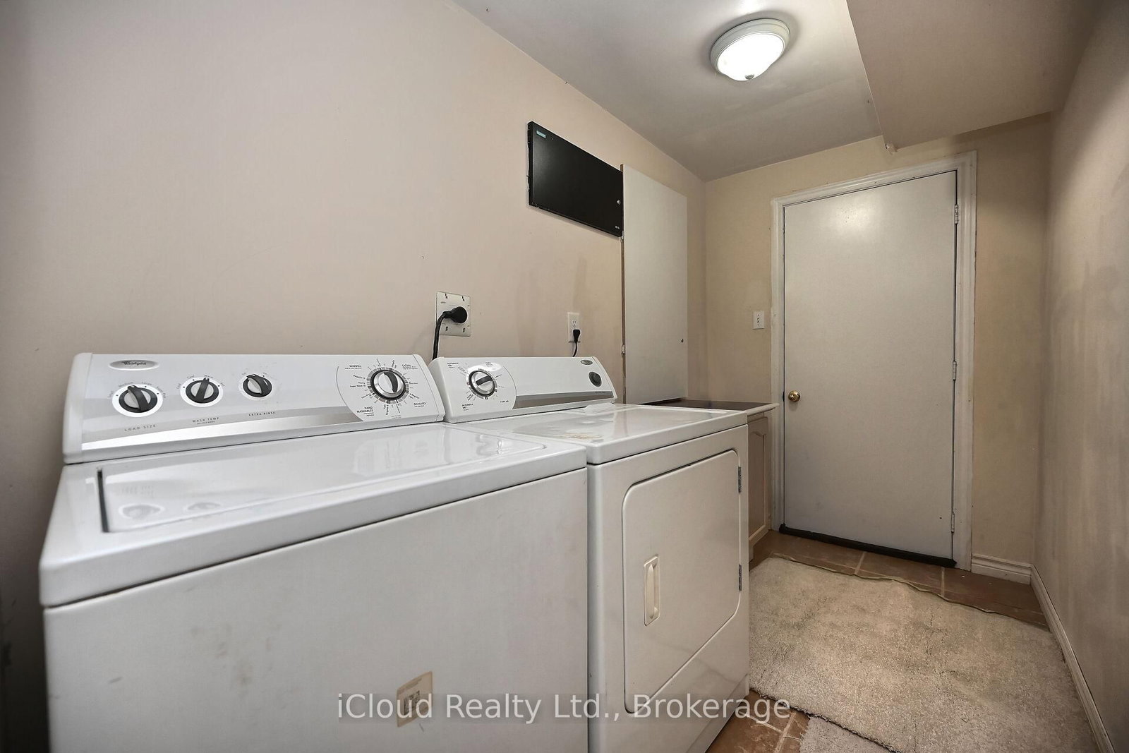 Listing Image 45