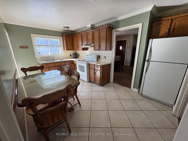 260 Sydney St, Milton, L9T 1E1 | Image 3