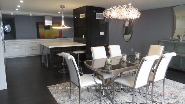 3305 - 2045 Lake Shore Blvd W, Toronto, M8V 2Z6 | Image 2