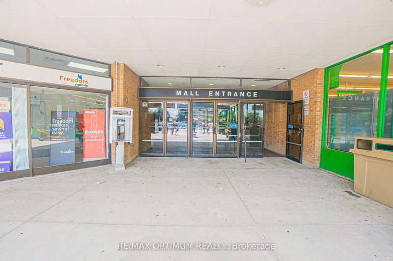 31 - 227 Vodden St E, Brampton, L6V 1N2 | Image 2