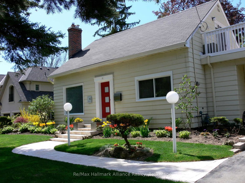 42 Chartwell Rd, Oakville, L6J 3Z4 | Image 3