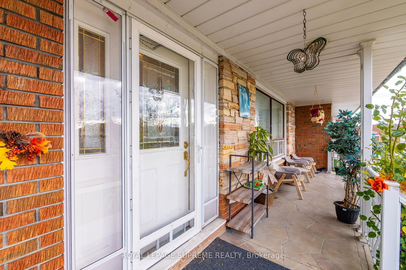 50 Wheelwright Cres, Toronto, M3N 1V3 | Image 2