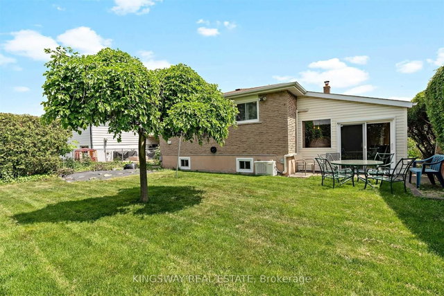 979 Forestwood Drive