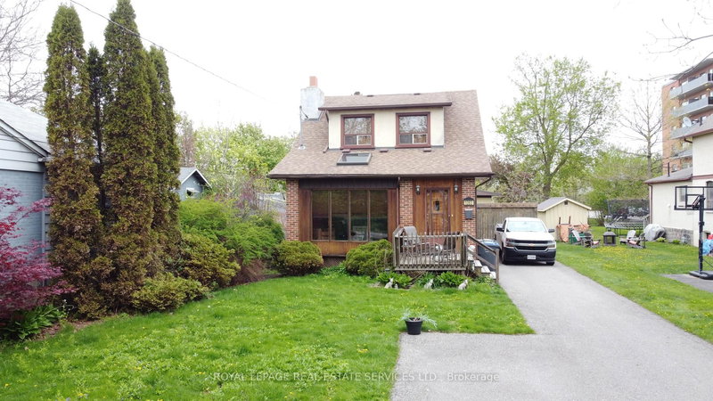 1083 Seneca Ave, Mississauga, L5G 3X4 | Image 2