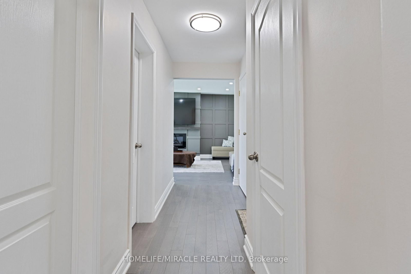 Detached House sold at 7568 Middleshire Drive, Mississauga, Ontario, L4T 3S2 - Malton - MLS: W12520752