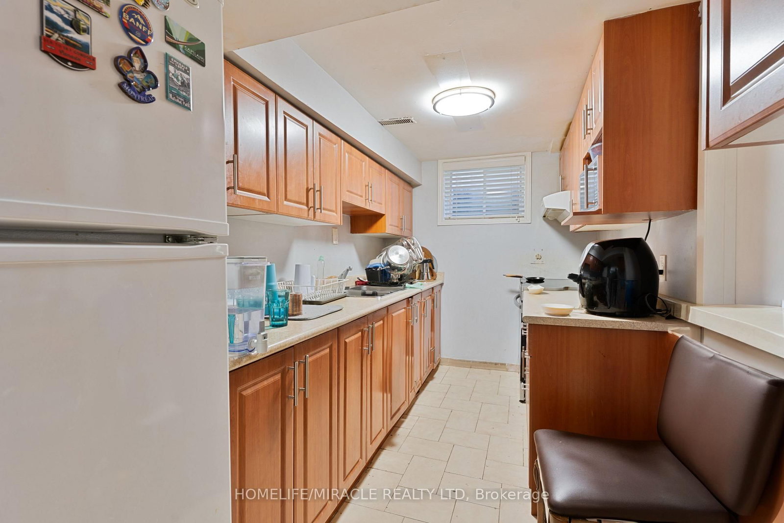 Detached House sold at 7568 Middleshire Drive, Mississauga, Ontario, L4T 3S2 - Malton - MLS: W12520752