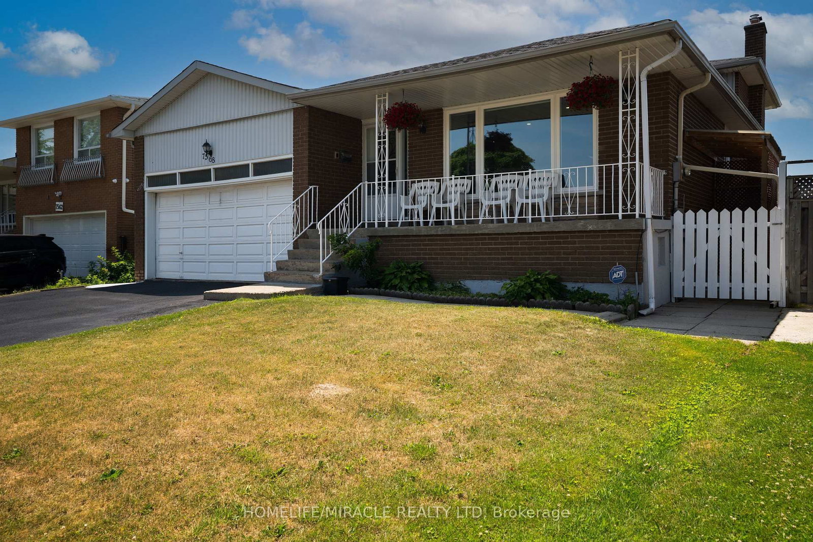 Detached House sold at 7568 Middleshire Drive, Mississauga, Ontario, L4T 3S2 - Malton - MLS: W12520752