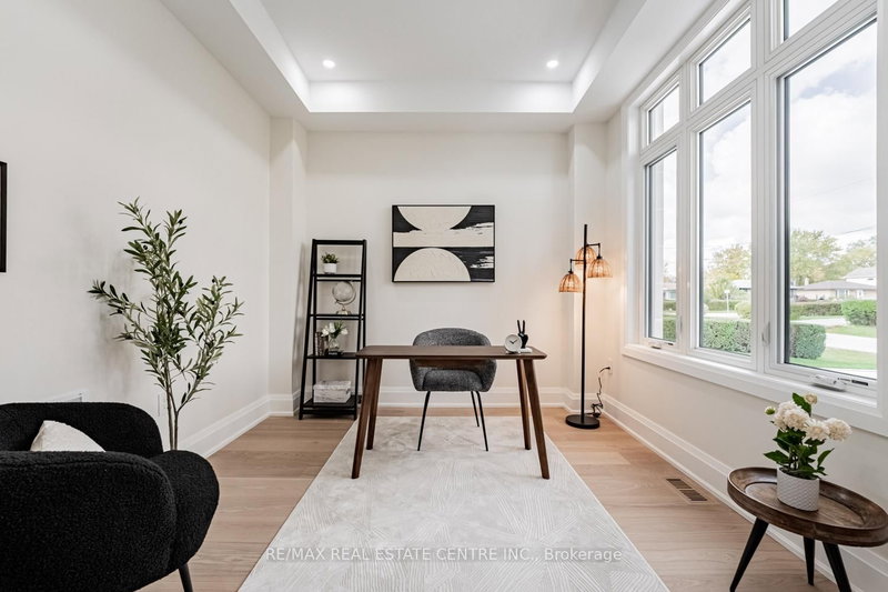 368 WEIGHTON Dr, Oakville, L6K 2R4 | Image 3