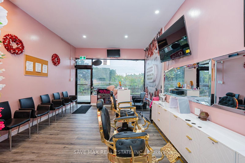 7060 Airport Rd, Mississauga, L4T 2G8 | Image 3