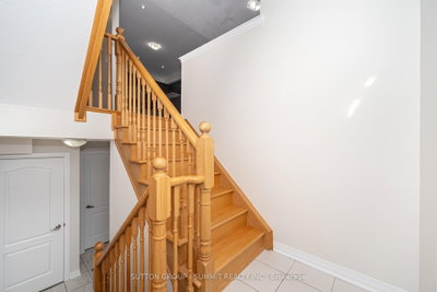 Unit 20 — 172 Parkinson Crescent — photo 5