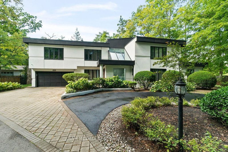 988 Tennyson Ave, Mississauga, L5H 2Z1 | Image 2