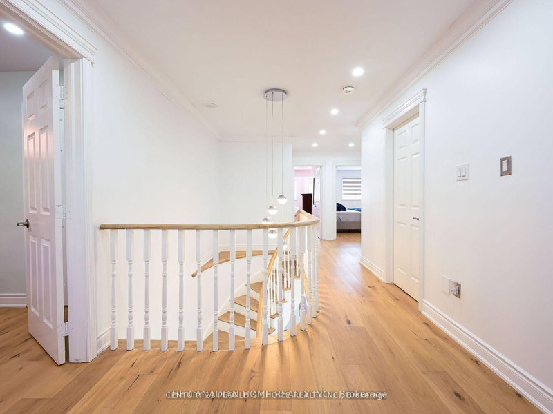 (Short Term) - 6008 Grossbeak Dr, Mississauga, L5N 5W8 | Image 3