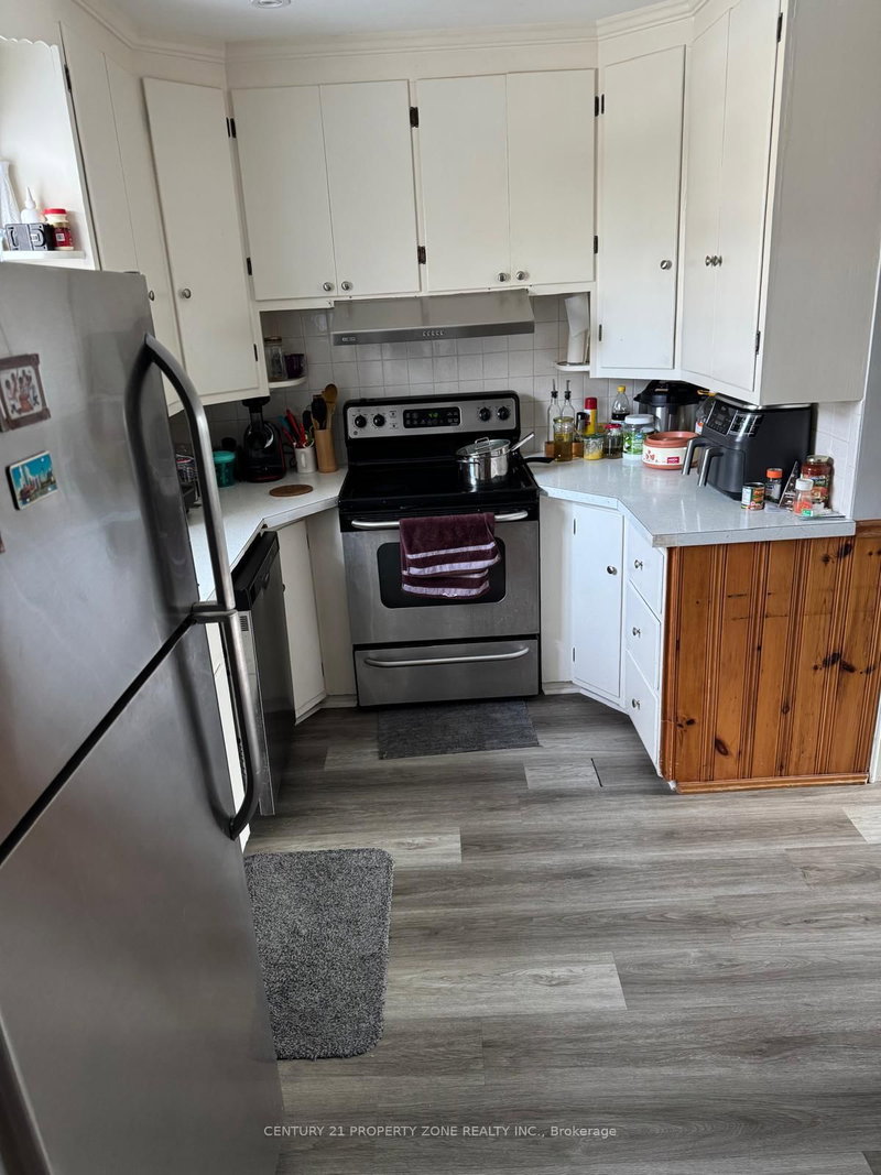 116 Elliot St, Brampton, L6Y 1W4 | Image 3