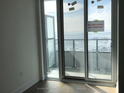 20 Shore Breeze Etobicoke,ON M8V 0C7 — Photo 9