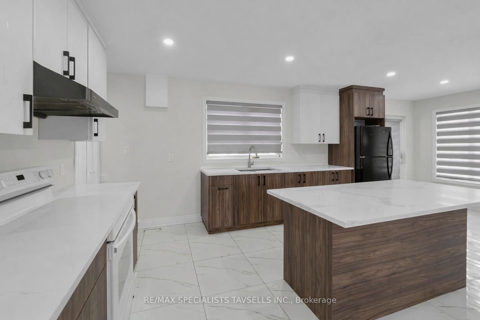 Detached House for sale at 16817 22 SIDE Road, Halton Hills, Ontario, L7G 4S8 - Rural Halton Hills - MLS: W12532212