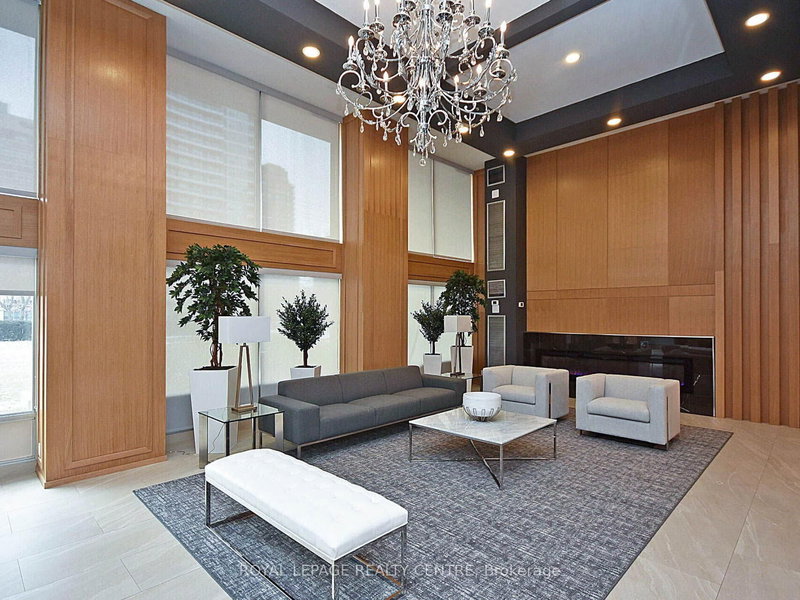 1604 - 3590 Kaneff Cres W, Mississauga, L5A 3X3 | Image 3