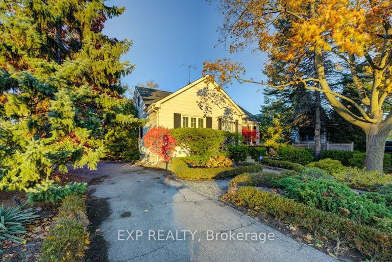 115 Wilson St, Oakville, L6K 3G7 | Image 3