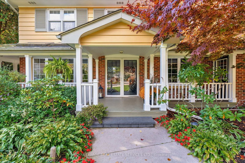 132 Sparling Crt, Oakville, L6K 2J7 | Image 3