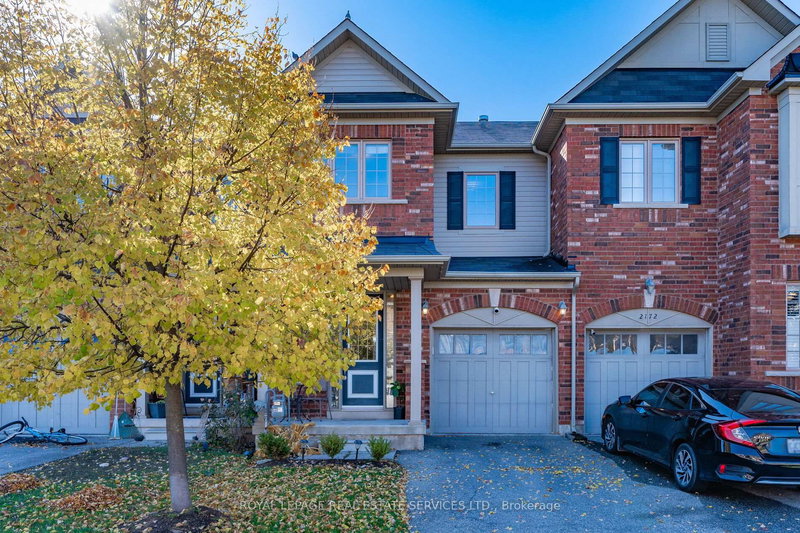 2041 Fiddlers Way, Oakville, L6M 0M4 | Image 2