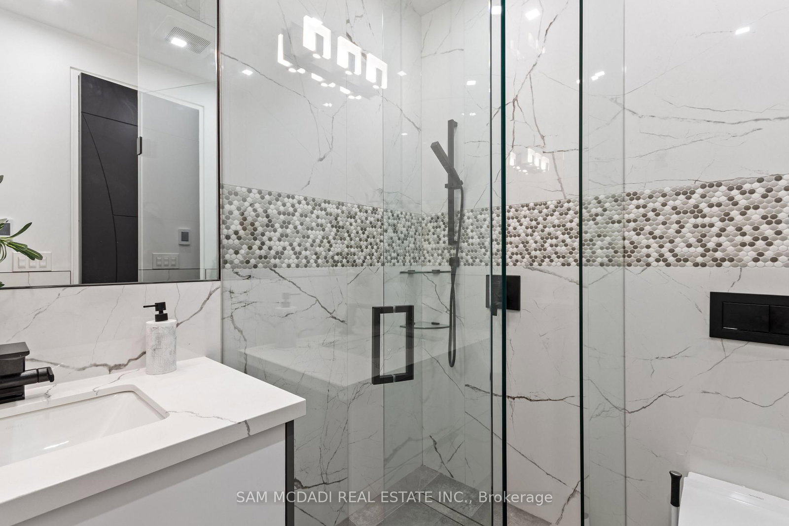 Detached House for sale at 112 Elton Park Road, Oakville, Ontario, L6J 4C1 - Morrison - MLS: W12539428