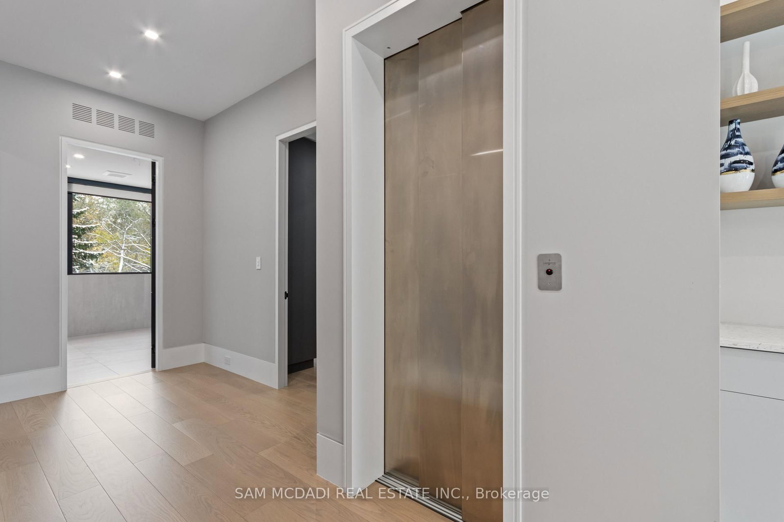 Detached House for sale at 112 Elton Park Road, Oakville, Ontario, L6J 4C1 - Morrison - MLS: W12539428