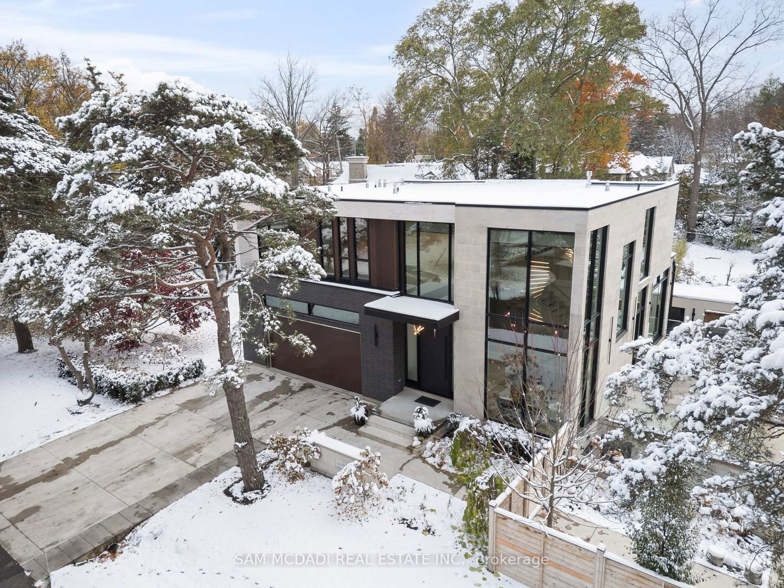 Detached House for sale at 112 Elton Park Road, Oakville, Ontario, L6J 4C1 - Morrison - MLS: W12539428