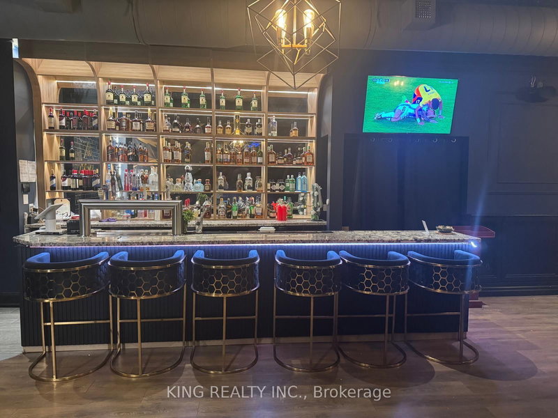 15 Main St N, Brampton, L6X 1M8 | Image 2