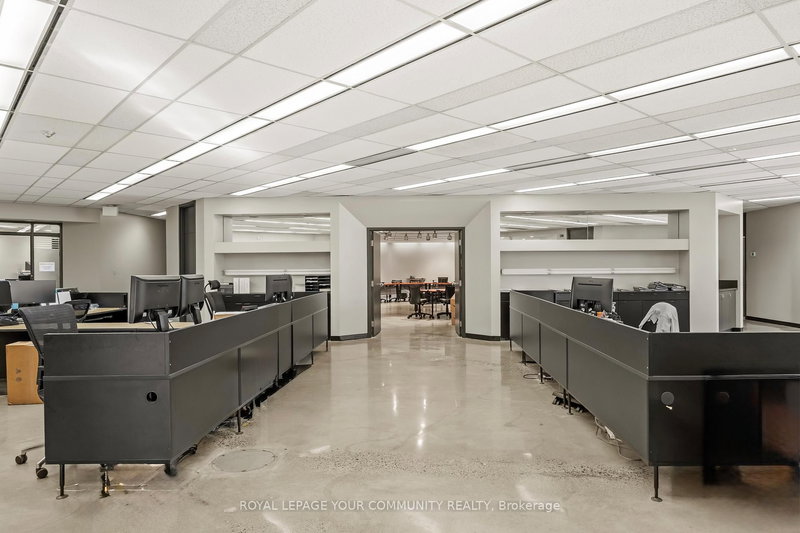 785 Arrow Rd, Toronto, M9M 2L4 | Image 3