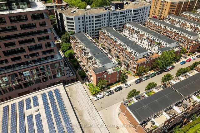 734 - 10 Laidlaw Street