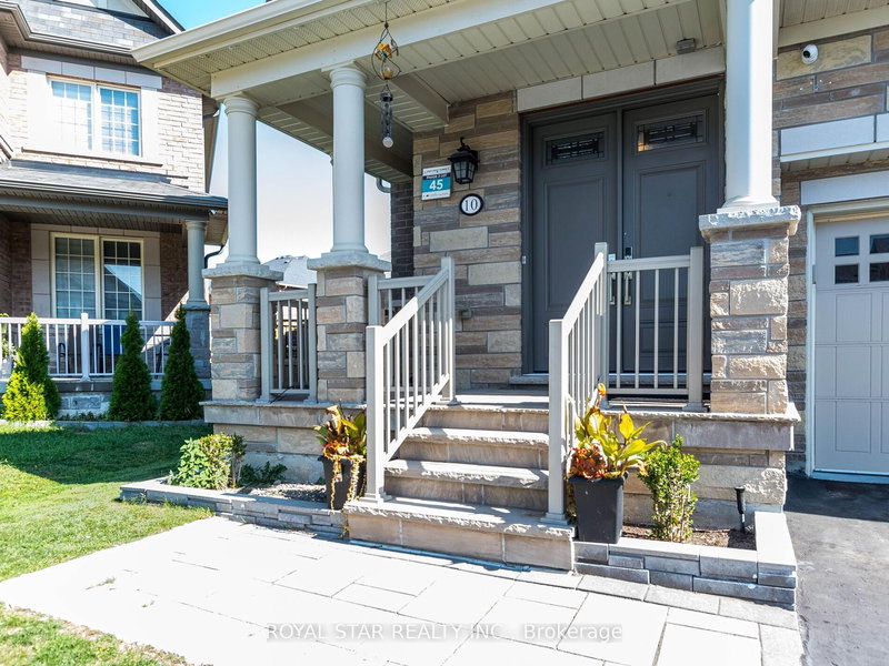10 Spokanne St, Brampton, L6R 4A2 | Image 3