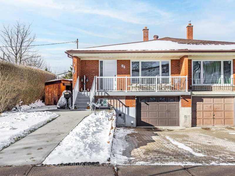 94 Archibald St, Brampton, L6X 1L9 | Image 2