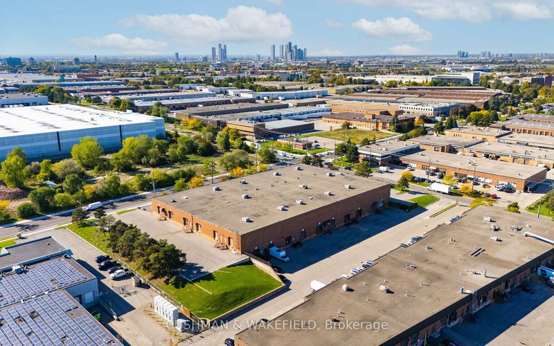 573 Alness St, Toronto, M3J 2T8 | Image 3