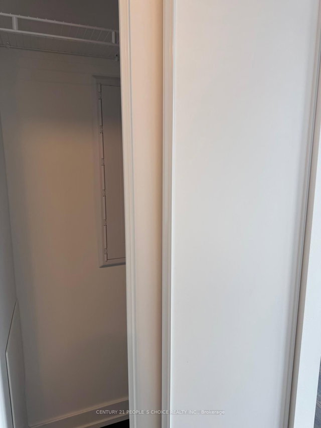 617 - 799 The Queensway