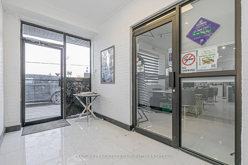 101 Rivalda Rd, Toronto, M9M 2M6 | Image 3